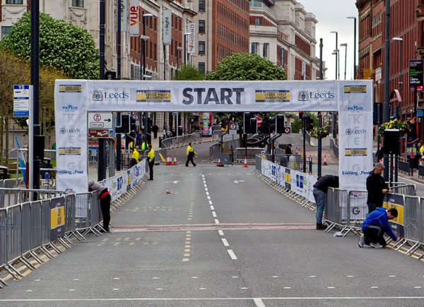 leeds half marathon start line